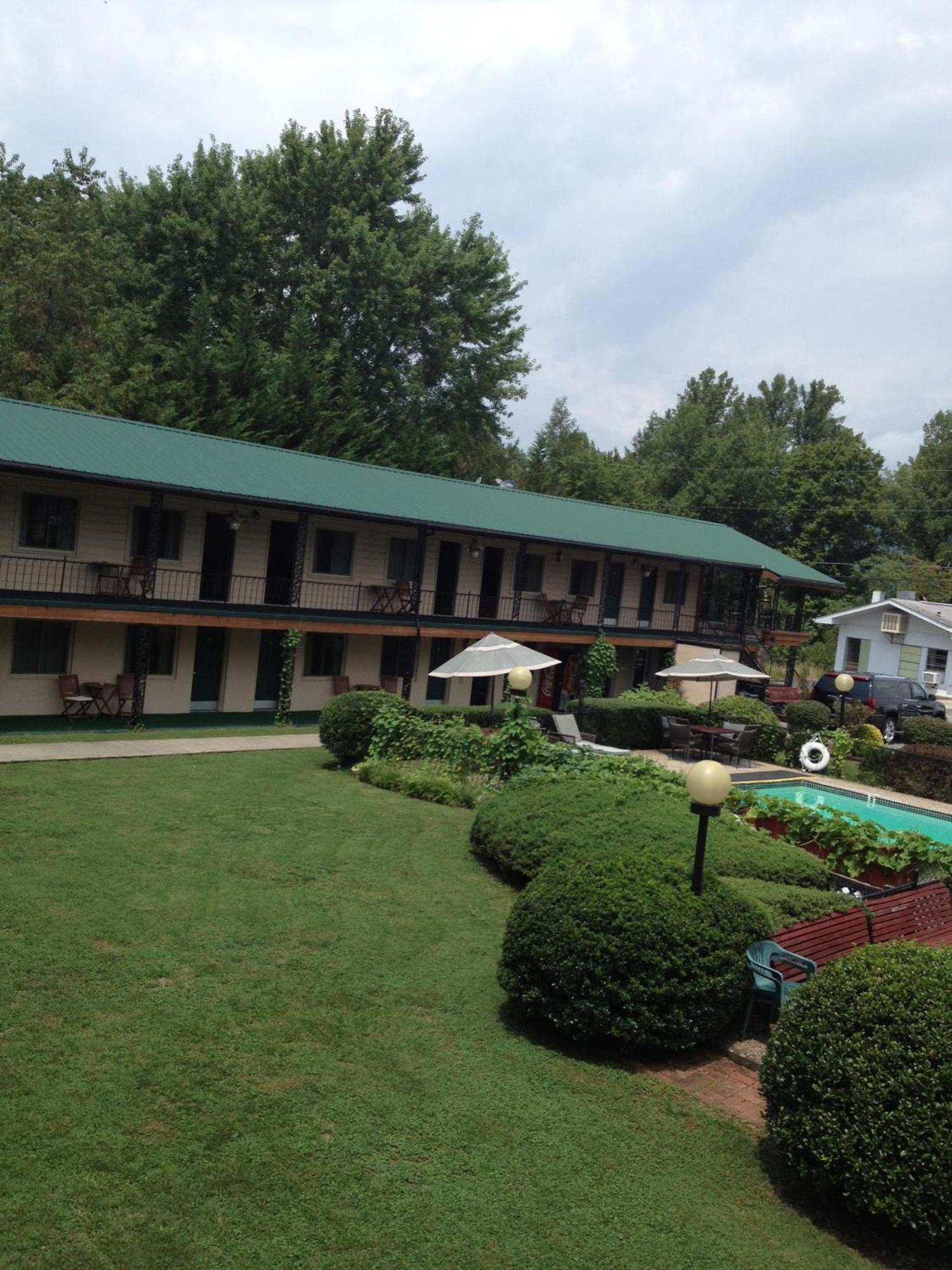 Ridge Top Motel - บรายซันซิตี ภายนอก รูปภาพ